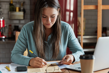 Errores típicos al estudiar que te hacen perder tiempo sin saberlo