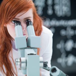 ¿Por qué no hay más mujeres en carreras de ciencia?